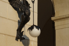 Game of Thrones tribute lamp